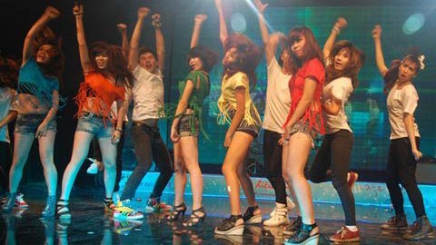 Trai xinh gái đẹp Hà Thành tụ hội dịp năm mới