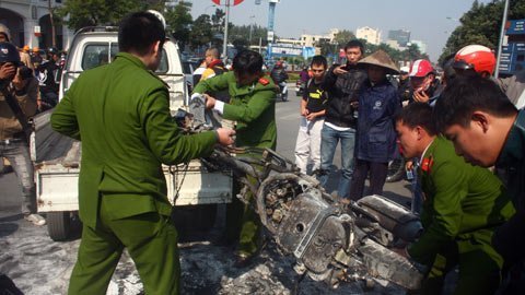 Bộ Giao thông lĩnh trách nhiệm xe bốc cháy