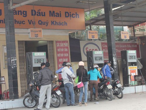 Cháy xe nhiều: Chính phủ yêu cầu kiểm tra chất lượng xăng dầu