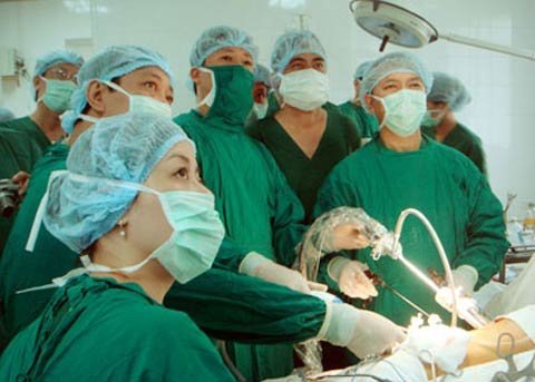 2012, mơ nụ cười bác sĩ