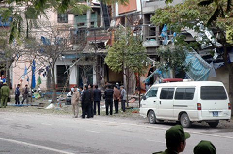 Nổ lớn, thổi bay tầng 1 nhà GĐ Công an tỉnh