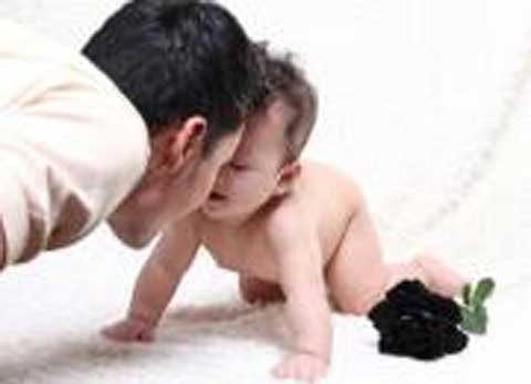 Khải Anh – Đan Lê khoe con trai kháu khỉnh