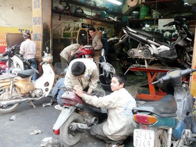 Trả giá vì thói quen xấu sử dụng xe máy