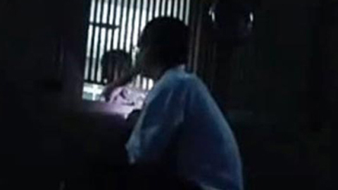 Cư dân mạng rung động vì clip của người cha đã chết