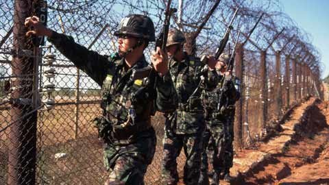 Hàng rào thép chia đôi Triều Tiên - Hàn Quốc