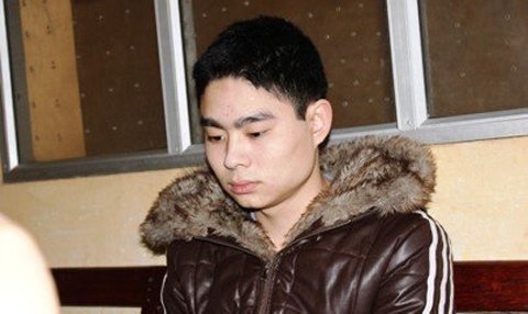 Clip Lê Văn Luyện trước giờ xử án