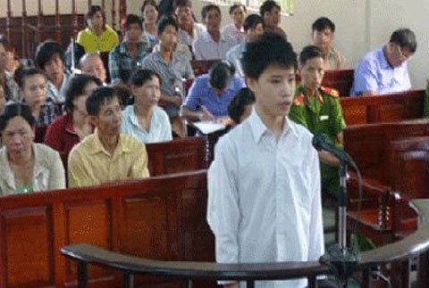 Rắc rối án hiếp dâm mà nạn nhân còn trinh