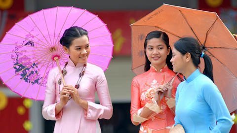 Theo chân giới trẻ du xuân sớm