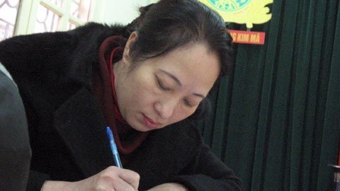 Bà chủ bắt người giúp việc ăn phân từng là giáo viên?