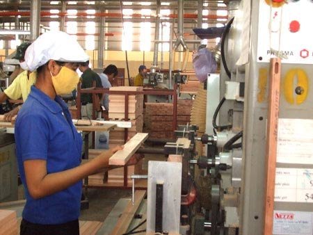 Lãi suất 25%: có gì đáng ngại?