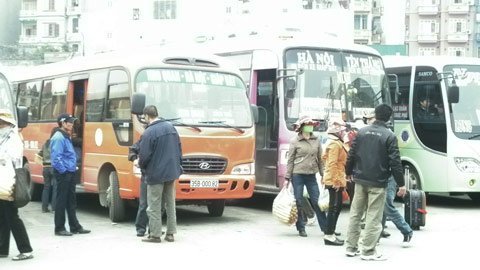 Rầm rập tăng vé xe Tết