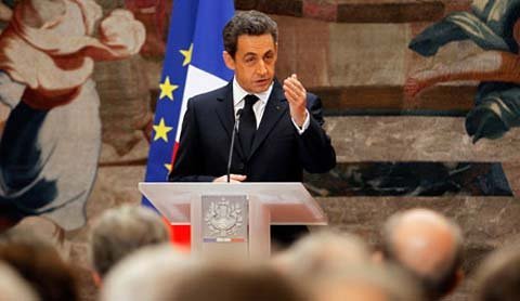 Pháp sốc vì bị hạ tín nhiệm tín dụng