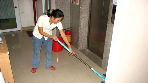 Đưa mẹ về quê để chiều lòng ô sin