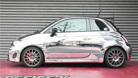 Ngắm Abarth 695 Tributo Ferrari mạ chrome