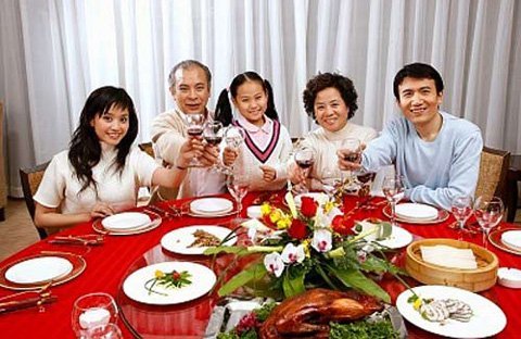 Chuyện nhà giàu lo Tết độc và sang