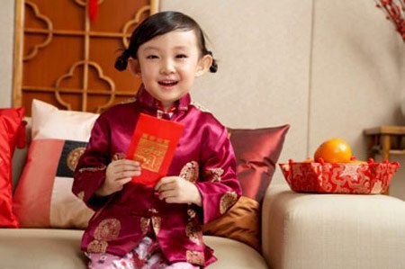 Trượt giá, tiền mừng tuổi thành nợ quay vòng