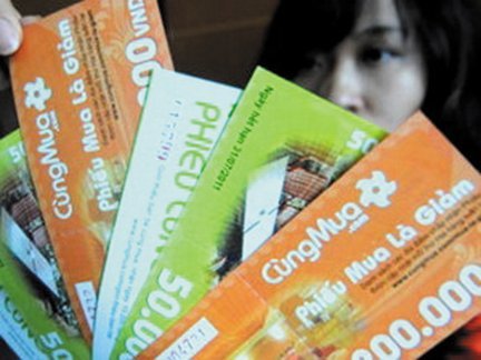 Săn phiếu giảm giá: Sắm Tết, chơi xuân