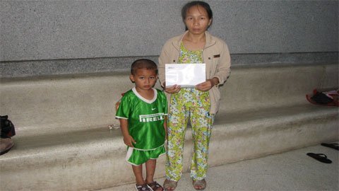 Ăn tết ở bệnh viện bằng mì tôm