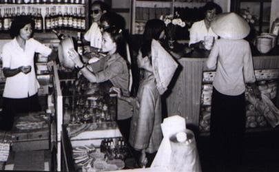 Cái mặc thời bao cấp và mối tình nửa nắng