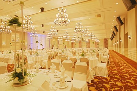Những kiểu đón Tết ‘sặc mùi’... đại gia