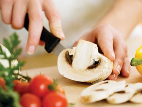 Nên nêm bột ngọt vào lúc nào?