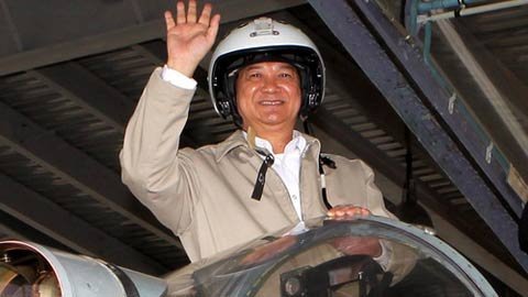 Thủ tướng thăm Trung đoàn 940