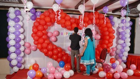 Rộ dịch vụ chăm sóc người yêu trọn tuần Valentine