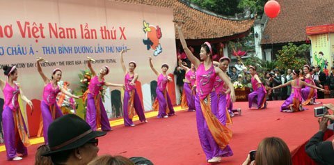 Ngày thơ Việt lần thứ 10: đa quốc gia