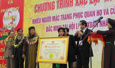 Khôi hài kỷ lục Hội Lim