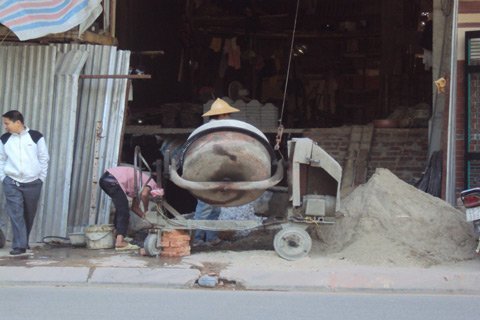 Làm trai công trường, đời nát như tương?