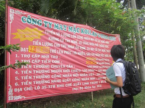Ra Tết, doanh nghiệp ồ ạt tăng lương tìm người