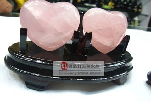 Những món quà Valentine 'khác người'