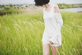 Xuân này em đến thăm anh