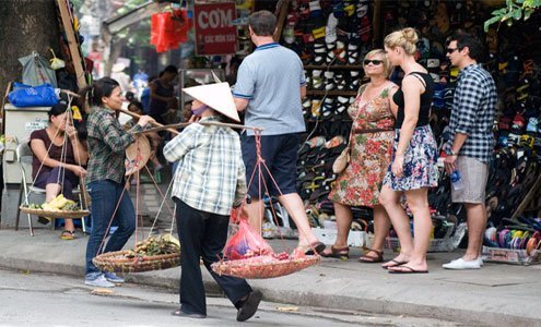 Cả năm 'mài dao', một mùa 'chém' du khách
