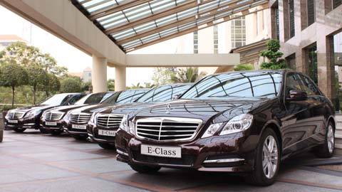 Mercedes-Benz hỗ trợ phí trước bạ mừng doanh số kỷ lục 2011