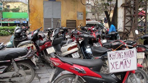 Xoá điểm trông xe: Động đâu phạt đấy