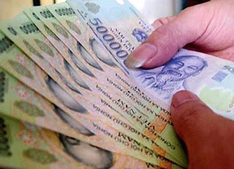 Ngỡ ngàng phát hiện chồng có “quỹ đen”