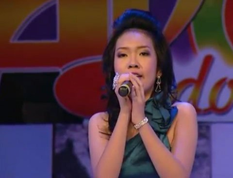 Xem clip thí sinh Got Talent hát Tình mẹ không dở