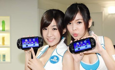 Dàn hotgirl nóng bỏng bên hàng công nghệ