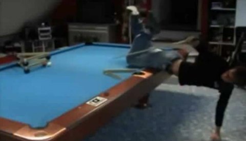 Những pha đánh bi-a không tưởng