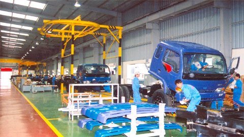 Việt Nam loay hoay tìm công nghiệp mũi nhọn