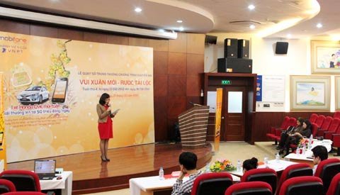 Còn 8 Honda Civic đang chờ khách hàng MobiFone