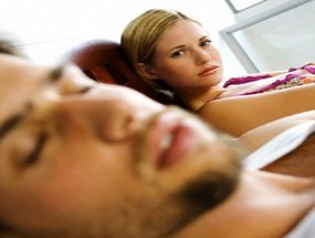 Giữ chồng đẹp trai