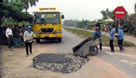 Công trình GT có vấn đề: Khó quy trách nhiệm