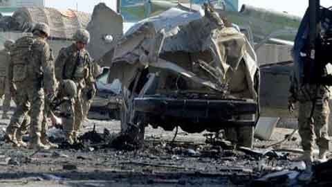 Đánh bom liều chết tại sân bay Afghanistan