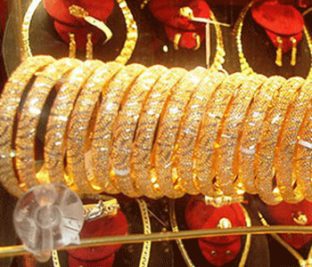 Vàng vọt lên cao, USD xuống mạnh