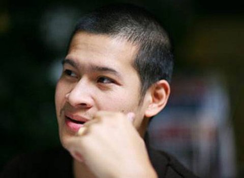 Việt Tú 