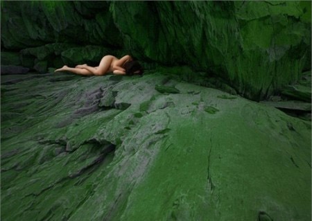 Nude và câu chuyện từ chiếc lá nho!