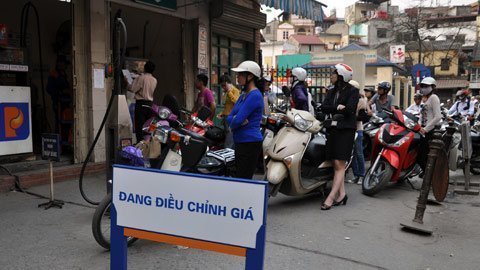 Lạm phát chưa yên đã tăng giá ồ ạt