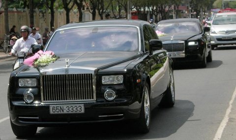 Nóng trong ngày: Sự thật dàn siêu xe rước dâu